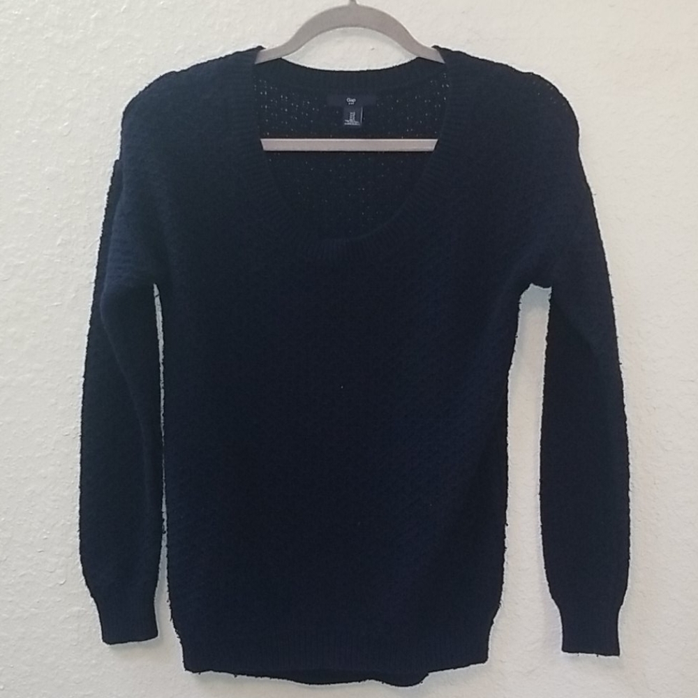 GAP navy blue sweater